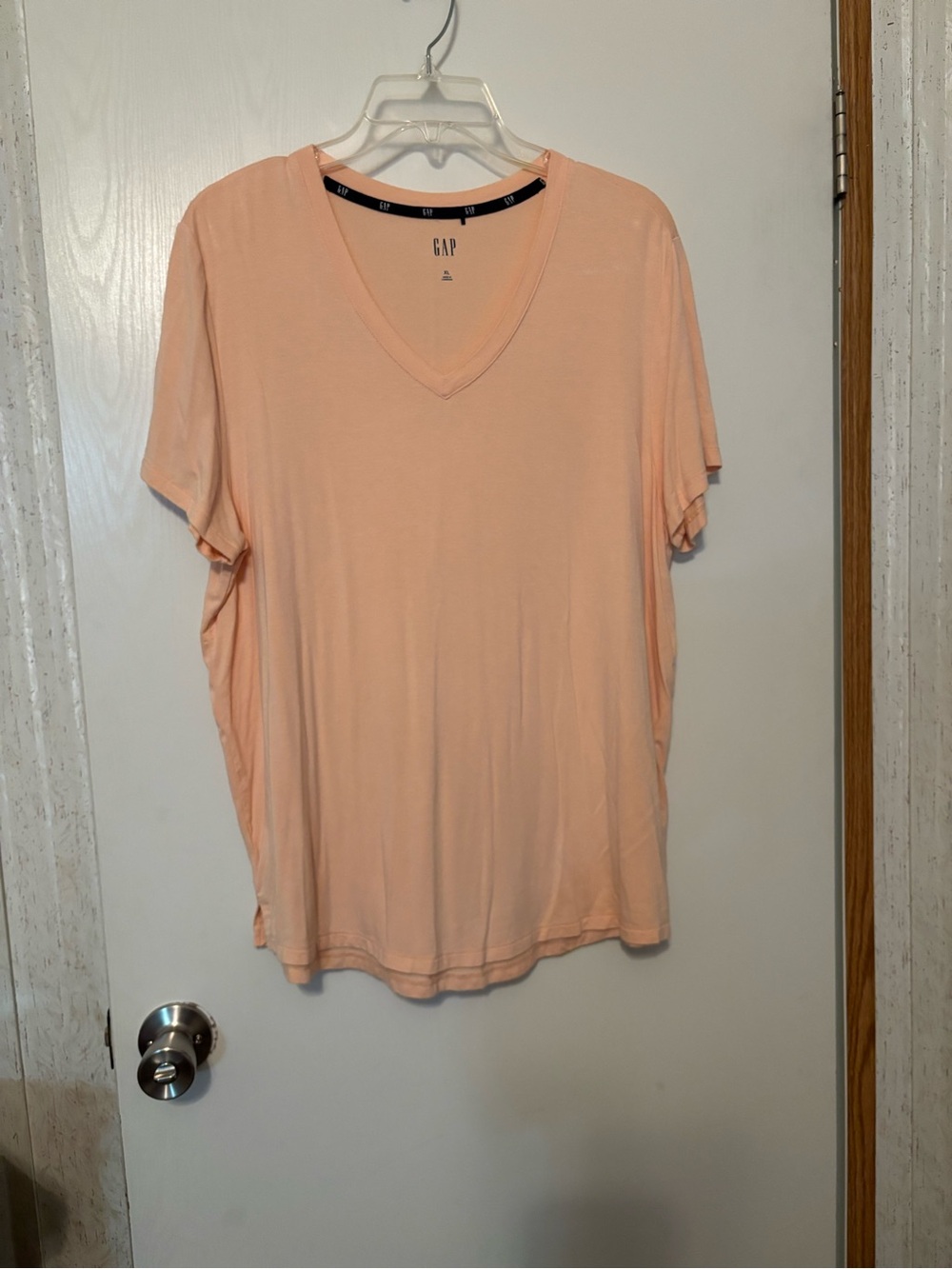 GAP Peach V-Neck Short Sleeve Tee